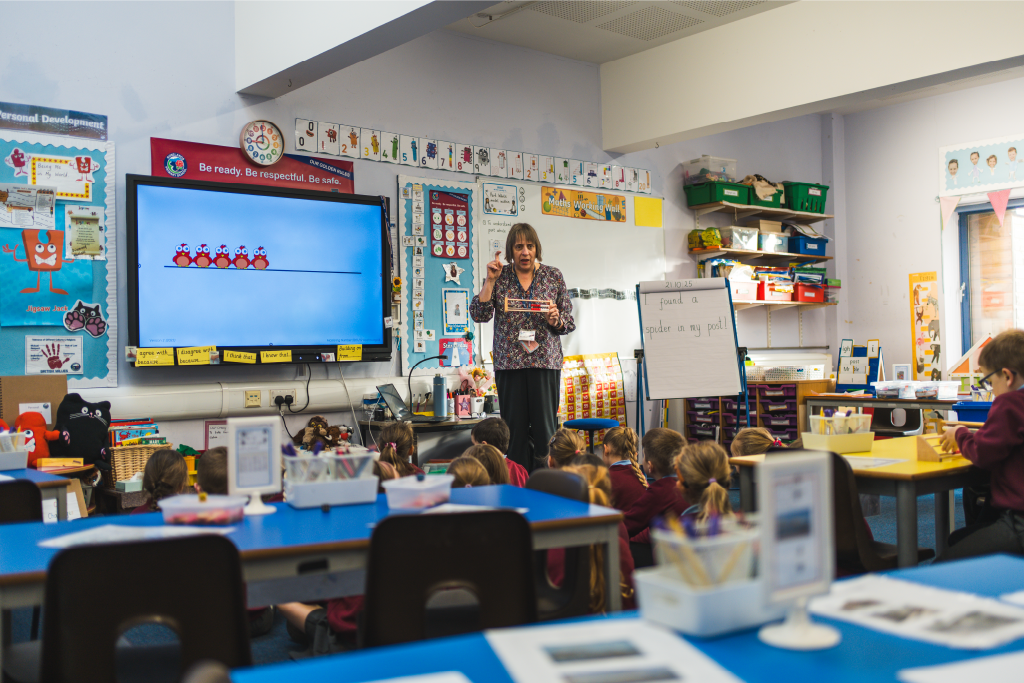 Mrs Joiner teaching Year 1 maths